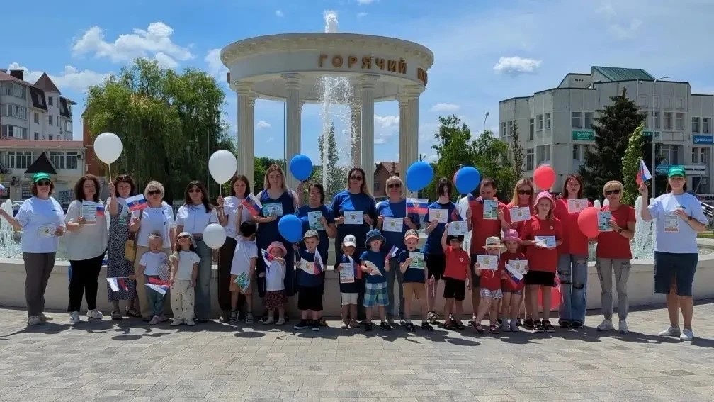 Маленький вклад одной семьи → большое чистое будущее России